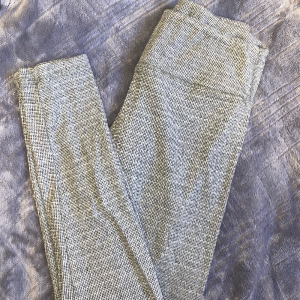 Brandy Melville leggings
